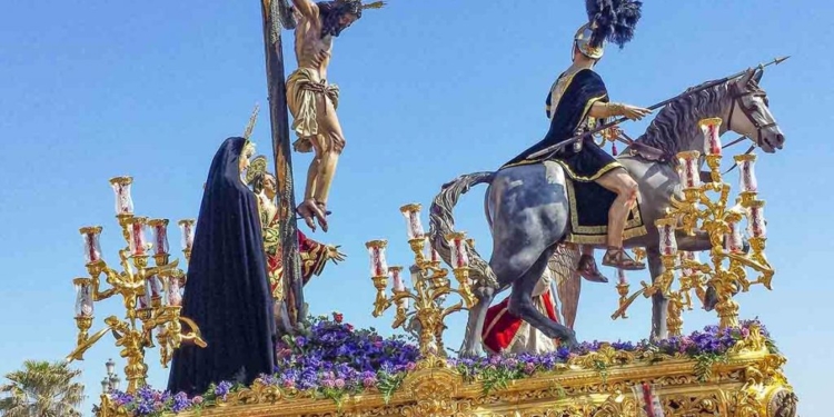 El taller de Juan Carlos García Díaz restaurará los candelabros del misterio de las Aguas de Cádiz