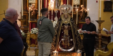 El rezo de vísperas anticipa la festividad de los Dolores de la Virgen en los Servitas