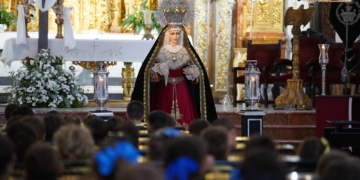Mayor Dolor en Su Soledad en veneración junto a la visita de los escolares del Liceo Sagrado Corazón