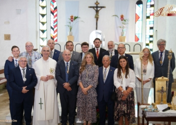 La nueva Junta de Gobierno de la Resurrección tomó posesión de sus cargos con la vista puesta en el XXV aniversario fundacional