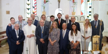 La nueva Junta de Gobierno de la Resurrección tomó posesión de sus cargos con la vista puesta en el XXV aniversario fundacional