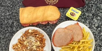 La Bolsa de Caridad ‘Virgen de los Dolores’ vuelve a cocinar para los usuarios del comedor de El Pan Nuestro