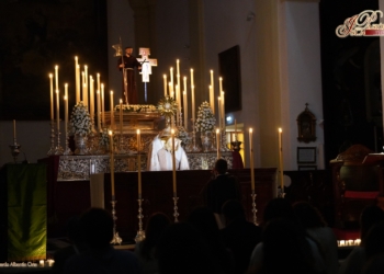 Jóvenes anticipan la festividad de San Francisco de Asís con una vigilia ante el Santísimo