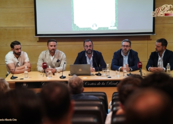 Una mesa redonda analizó en Santa Elena dos décadas de fe, evolución y espíritu de hermandad
