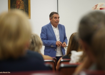 Antonio Moreno Olmedo disertó sobre el Adviento en las aulas formativas del Ecce-Homo