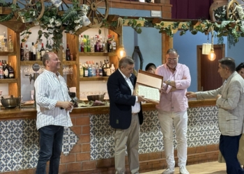 La comunidad parroquial de la Pastora se despide de Luis Palomino con un almuerzo de homenaje