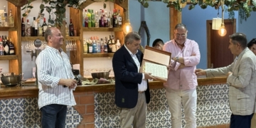 La comunidad parroquial de la Pastora se despide de Luis Palomino con un almuerzo de homenaje