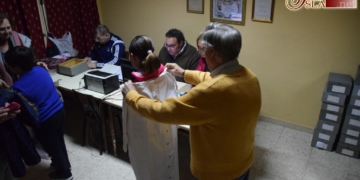 Las hermandades isleñas comienzan desde hoy el reparto de túnicas