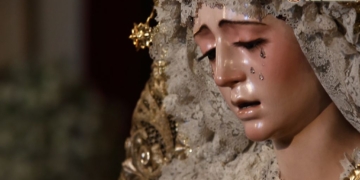 La sevillana Virgen de la Estrella estuvo expuesta durante el fin de semana en Besamano