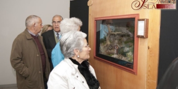 Los belenistas isleños muestran en quince dioramas la Pasión de Jesucristo