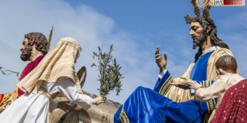 Recordando la Semana Santa de 2013 (I) … Cristo Rey por Fernando Fossati Aragón