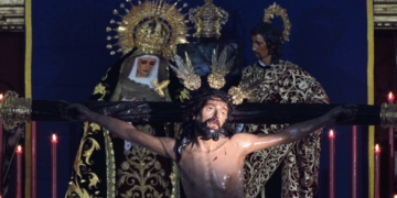 Besapié al Stmo. Cristo de la Exaltación de Sevilla