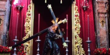 Besapié al Stmo. Cristo de la Salud de la Hermandad de la Candelaria