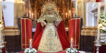 Un Besamano abre los cultos en honor de la gaditana Virgen de la Caridad