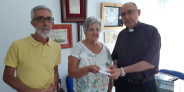 400 euros de la Caracolá solidaria del Corpus para el comedor social ‘El Pan Nuestro’