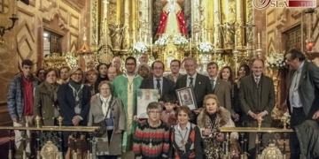 Los rocieros isleños peregrinaron a la Basílica de la Esperanza Macarena