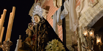 Redención y Soledad cierran un Viernes Santo que sabe a despedida de la Semana Santa