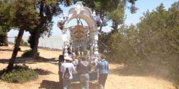 Los rocieros isleños ya se encuentran en el Coto de Doñana tras su segundo día de camino