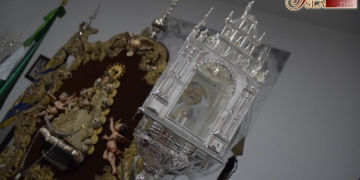 La Hermandad del Rocío de San Fernando estrenará esta noche faroles para el Simpecado
