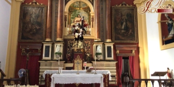 Jesús de la Misericordia preside el altar mayor de la Iglesia de la Divina Pastora