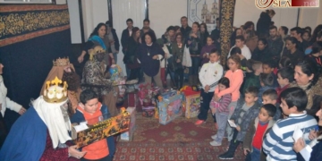 Los Reyes Magos visitaron a los más pequeños de la Hermandad de Columna
