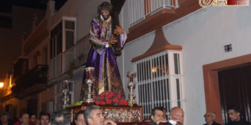 Jesús de la Misericordia recorrió las calles de la Pastora en devoto Vía-Crucis