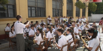 La Banda de Agripino Lozano abrió los actos de la JCC con motivo del Rosario