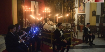 El Vía-Crucis de Redención en el interior del templo por segundo año consecutivo