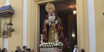 Piedad presidió un histórico rosario de antorchas por el 60 aniversario de la Misericordia