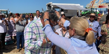 El bautizo de los nuevos romeros marca el comienzo de la última jornada del camino