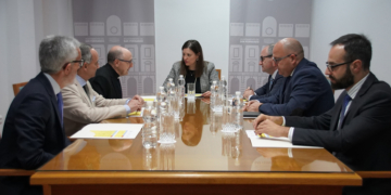 La Alcaldesa de San Fernando recibió a los miembros de la Comisión Pro Corpus Christi