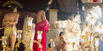 Recordando la Semana Santa de 2015 con las fotografías de Javier Aleu