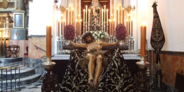 El gaditano Cristo de la Buena Muerte expuesto en besapié hoy en San Agustín