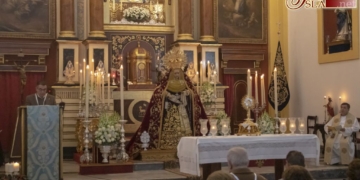 La Virgen de la Piedad preside en el altar mayor de la Pastora el Triduo en su honor