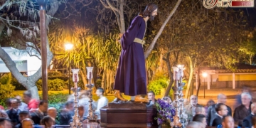 Jesús del Soberano Poder recorrió el Parque en su anual Vía-Crucis de Cuaresma