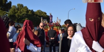 El Cristo de la Almadraba volvió a procesionar en Viernes de Dolores por Buen Pastor