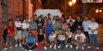 Cargadores de Desamparados ensayan para la procesión de la Virgen de las Mercedes