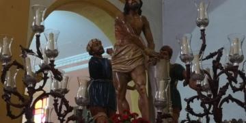Jesús Atado y Flagelado a la Columna junto a los sayones ya entronizados en el paso