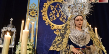 La Virgen de la Piedad estuvo expuesta en Besamano durante toda la jornada
