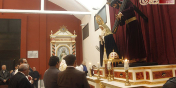 La Hermandad de Gran Poder bendijo su nuevo altar en la Misa del Gallo