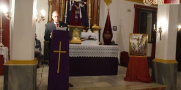 González-Lunaro exaltó el cartel anunciador del XXV aniversario del Cristo de la Sangre