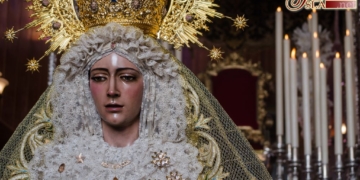 Domingo de Pasión (II) – Besamano a María Santísima de la Estrella