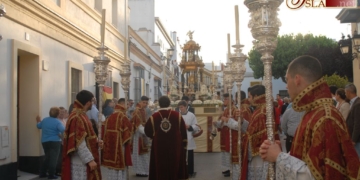 El Corpus de la parroquia de la Pastora vuelve al sábado y recupera su esencia