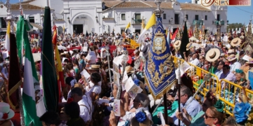 Los rocieros de San Fernando participaron de la misa Pontifical de Pentecostés