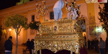La cuadrilla de Misericordia trasladó el paso de misterio a la Iglesia de la Pastora