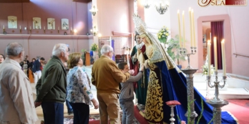 Los Besamanos y Besapiés marcaron el tercer domingo de Cuaresma en Jerez
