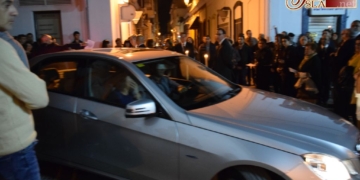 La Policía Local no acude al Vía-Crucis de Caridad y provoca un caos en el centro