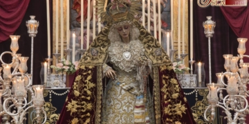 La Virgen del Rosario del Perdón de Cádiz expuesta en Besamano