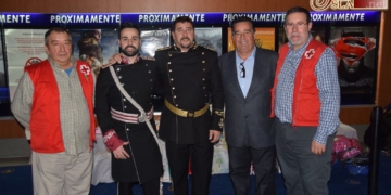 Las marchas de Lágrimas e Isla de León se transformaron en regalos e ilusión