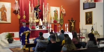 Los cofrades de Tres Caídas han dado comienzo hoy al Triduo a su Titular cristífero